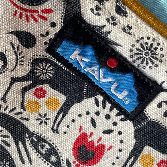 Kavu Light Blue and Folk-Print Crossbody Pouch - Picture 3 of 6